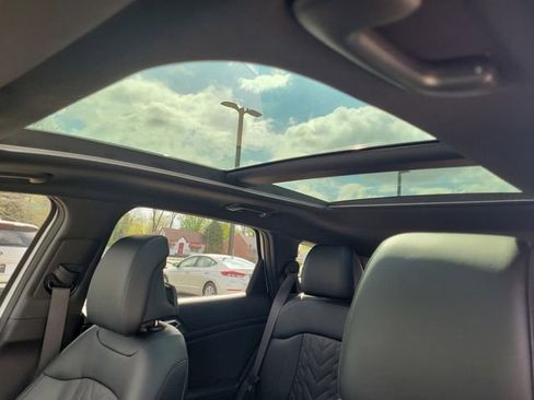 Used 2024 Kia Sportage X-Line w/ X-Line Premium Package image 36