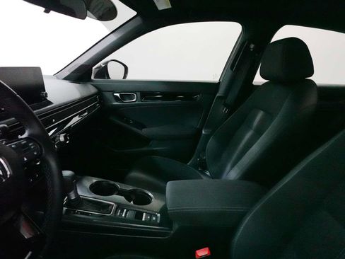 Used 2025 Honda Civic Sport image 13