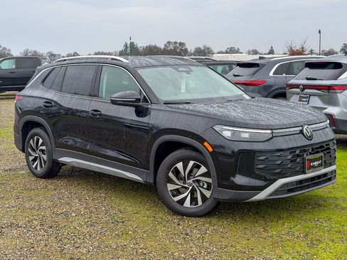 New 2026 Volkswagen Tiguan S image 3