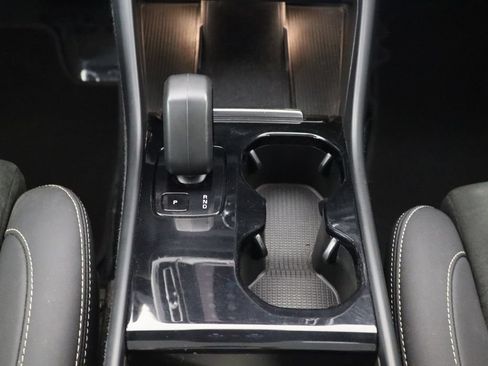 Used 2023 Volvo C40 P8 Recharge Plus AWD/4WD image 27