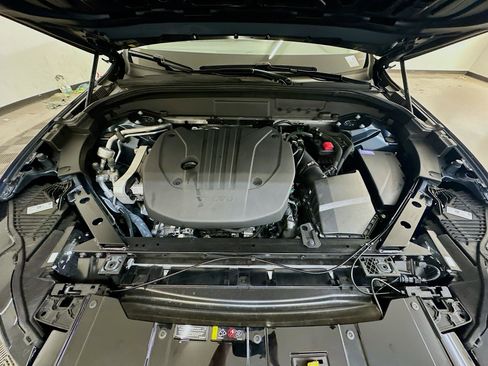 Used 2025 Volvo XC60 B5 Core image 36
