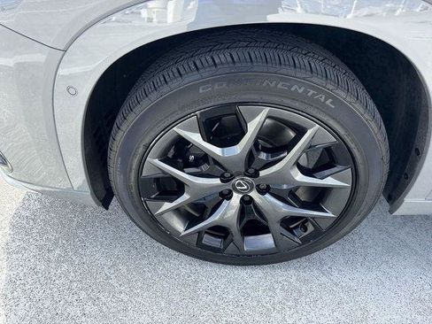 Certified 2025 Lexus TX 500h AWD w/ Technology Package image 10