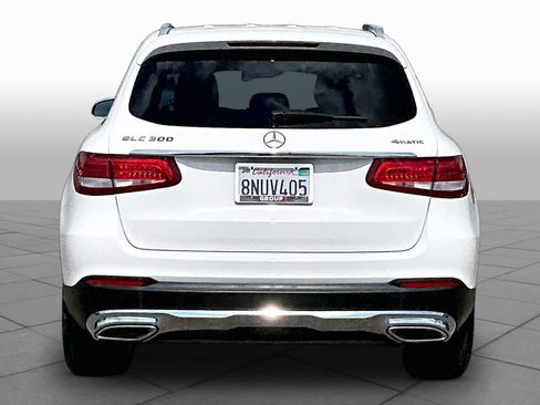 Used 2018 Mercedes-Benz GLC 300 4MATIC image 4