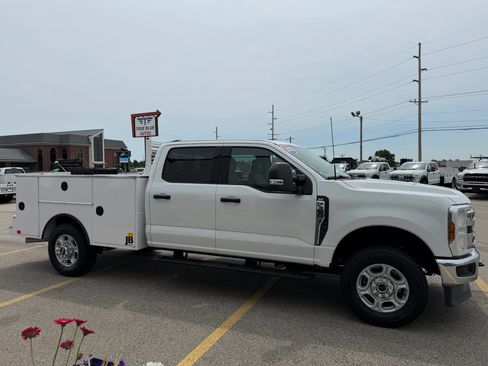 Used 2025 Ford F350 XLT AWD/4WD image 6