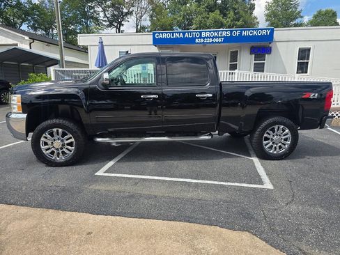 Used 2008 Chevrolet Silverado 2500 LTZ w/ Safety Package AWD/4WD image 3