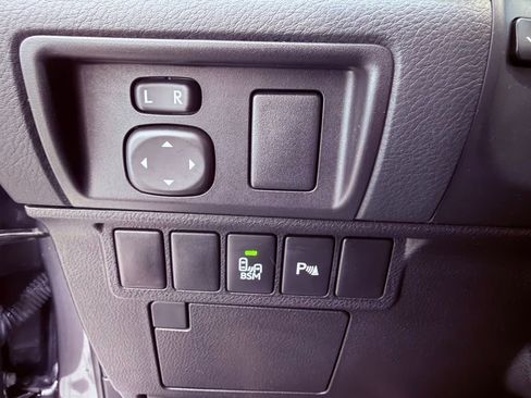 Used 2014 Lexus ES 350 w/ Premium Package image 20