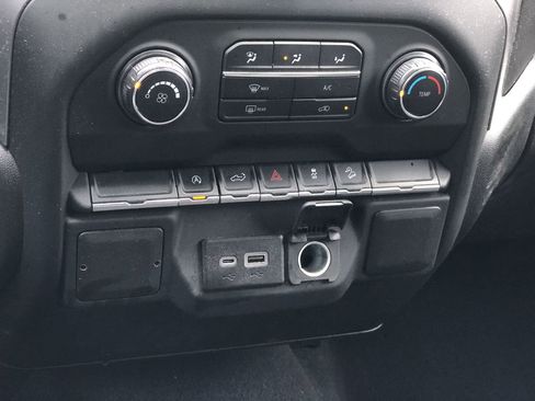 Used 2021 Chevrolet Silverado 1500 Custom Trail Boss image 21