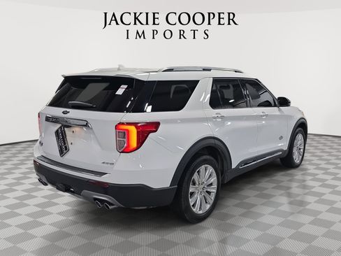 Used 2023 Ford Explorer King Ranch w/ Technology Package image 5