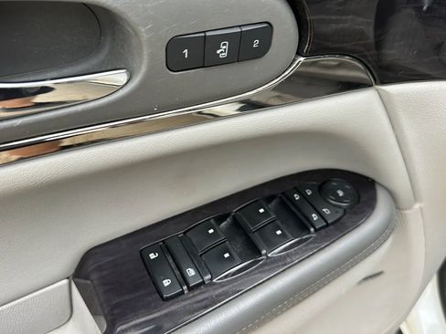 Used 2015 Buick Enclave Premium w/ Experience Buick Package image 22