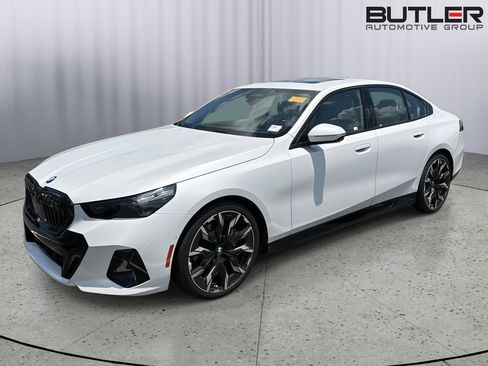 Certified 2026 BMW 530i w/ M Sport Package RWD image 1