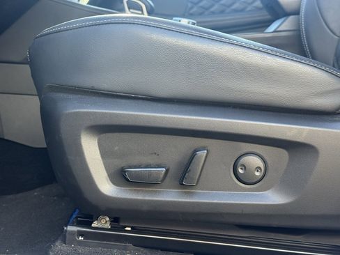 Used 2025 Mitsubishi Outlander SEL image 12