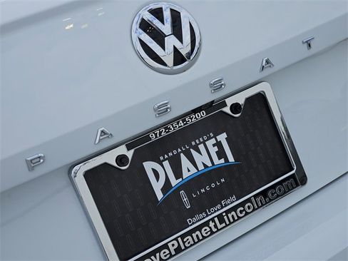 Used 2020 Volkswagen Passat 2.0T SE image 12