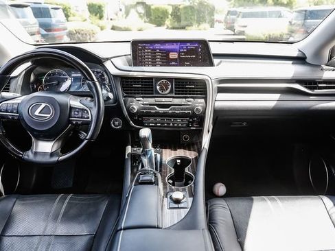 Used 2019 Lexus RX 350L Luxury FWD image 12