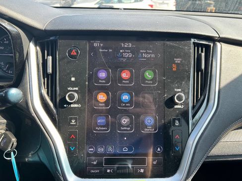 Used 2021 Subaru Outback Premium image 10