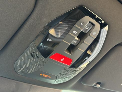 Used 2024 Kia EV9 Land AWD/4WD image 33