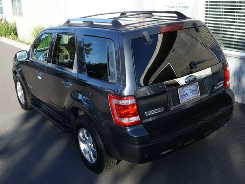 Used 2009 Ford Escape Limited image 17