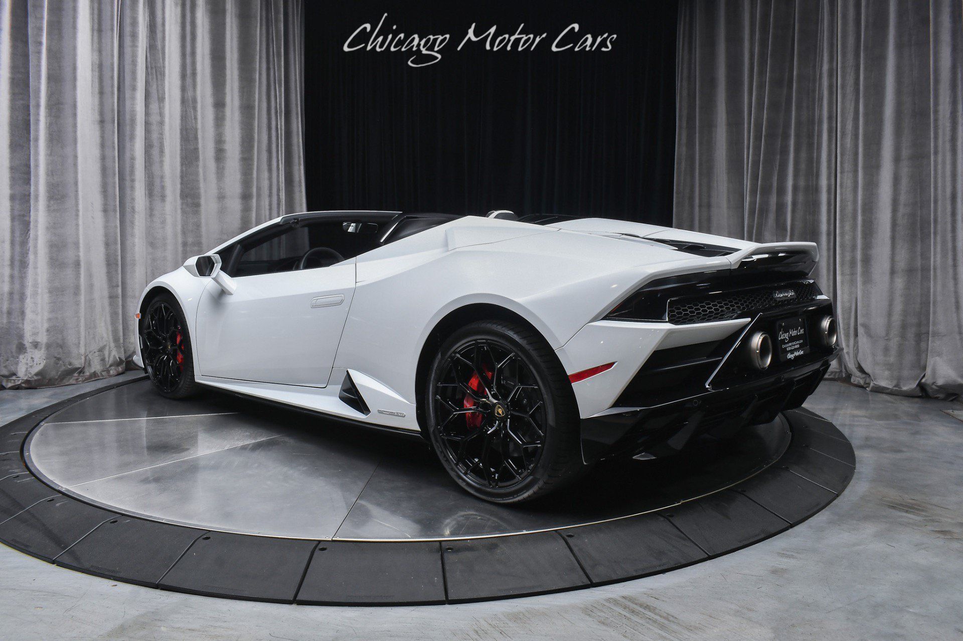 Used 2024 Lamborghini Huracan EVO AWD/4WD image 3