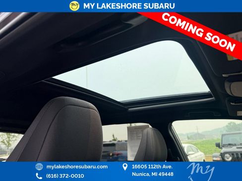 Used 2025 Subaru Forester Premium AWD/4WD image 18