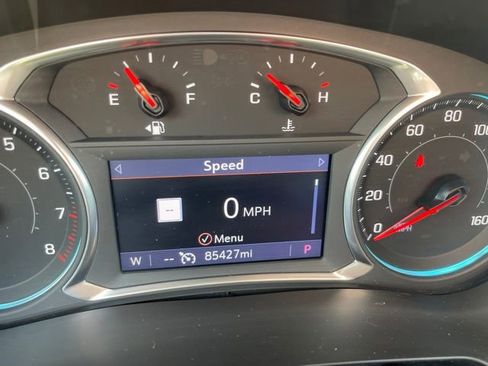 Used 2021 Chevrolet Traverse Premier FWD image 25