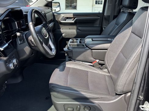 Used 2025 GMC Sierra 1500 SLT AWD/4WD image 6