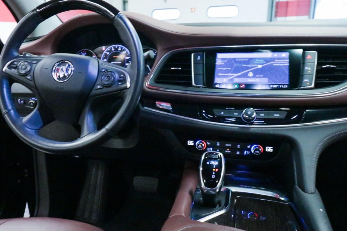 Used 2021 Buick Enclave Avenir FWD image 28