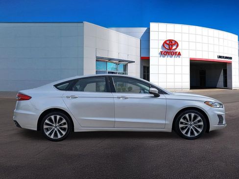 Used 2019 Ford Fusion SE AWD/4WD image 8