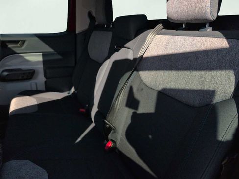 New 2025 Ford Maverick XLT w/ XLT Luxury Package image 23