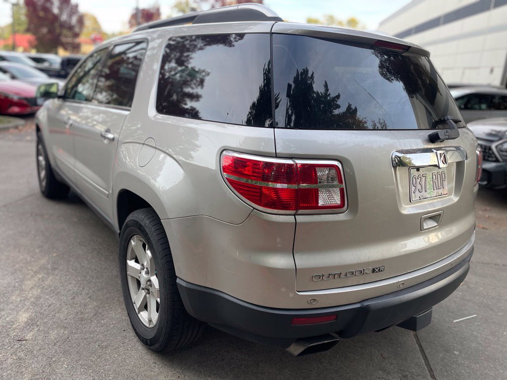 Used 2008 Saturn Outlook XR w/ Premium Trim Package FWD image 6