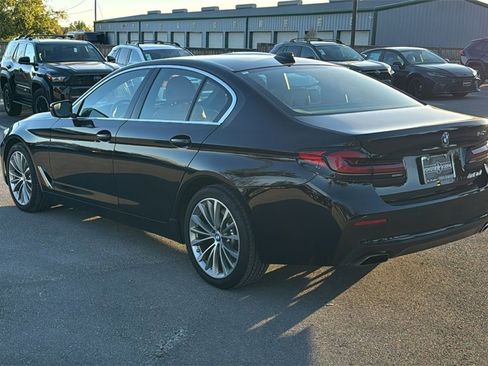 Used 2023 BMW 540i w/ Premium Package image 3