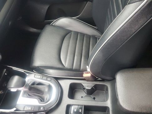 Used 2022 Kia Forte GT-Line w/ GT-Line Premium Package image 24