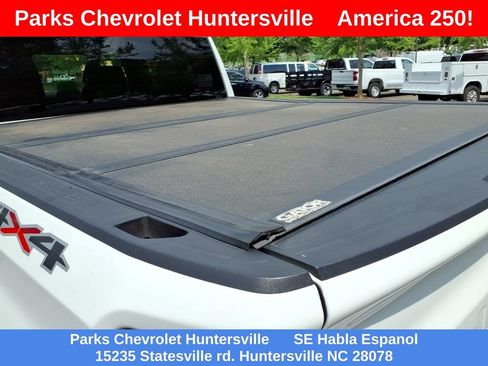 Certified 2020 Chevrolet Silverado 1500 Custom w/ Custom Value Package AWD/4WD image 30