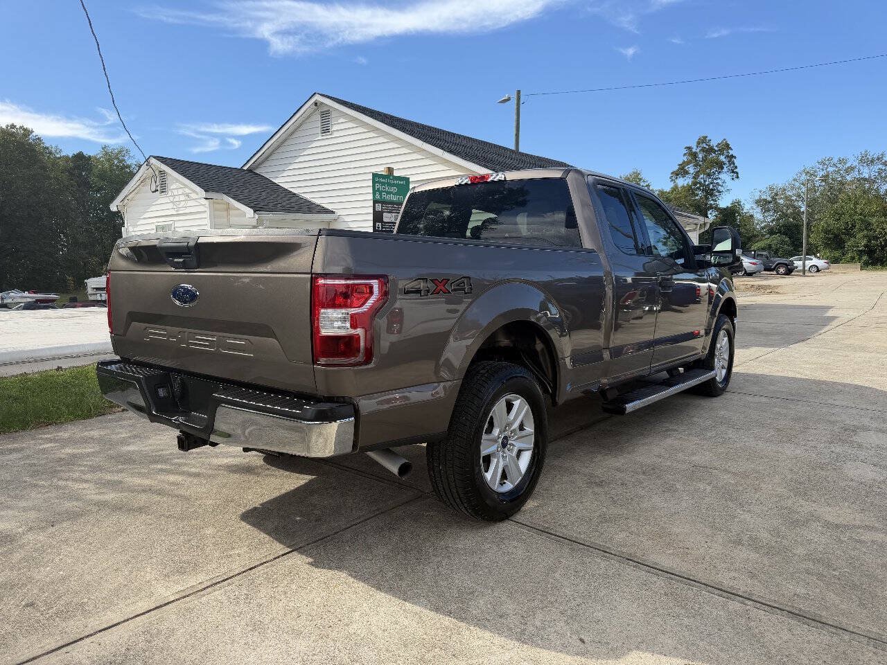 Used 2019 Ford F150 XLT w/ Trailer Tow Package AWD/4WD image 8