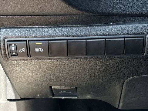 Used 2024 Toyota Corolla SE FWD image 19