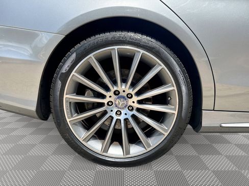Used 2015 Mercedes-Benz S 550 Sedan image 30