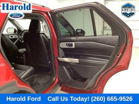 Used 2021 Ford Explorer Limited AWD/4WD image 9