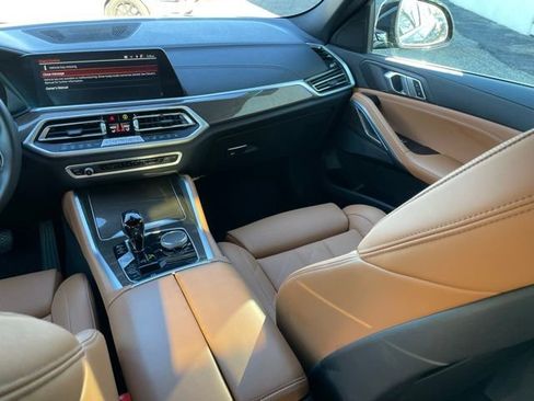 Certified 2023 BMW X6 xDrive40i w/ Climate Comfort Package image 13