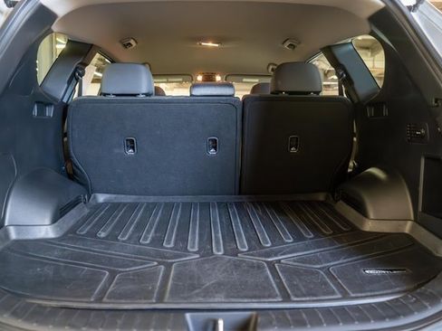 Used 2022 Hyundai Santa Fe SEL image 11