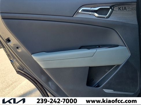 Used 2023 Kia Sportage X-Line w/ X-Line Premium Package AWD/4WD image 16