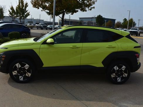 Used 2024 Hyundai Kona SEL image 9