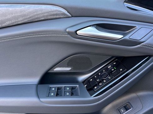 New 2025 Audi A6 e-tron Premium Plus image 10