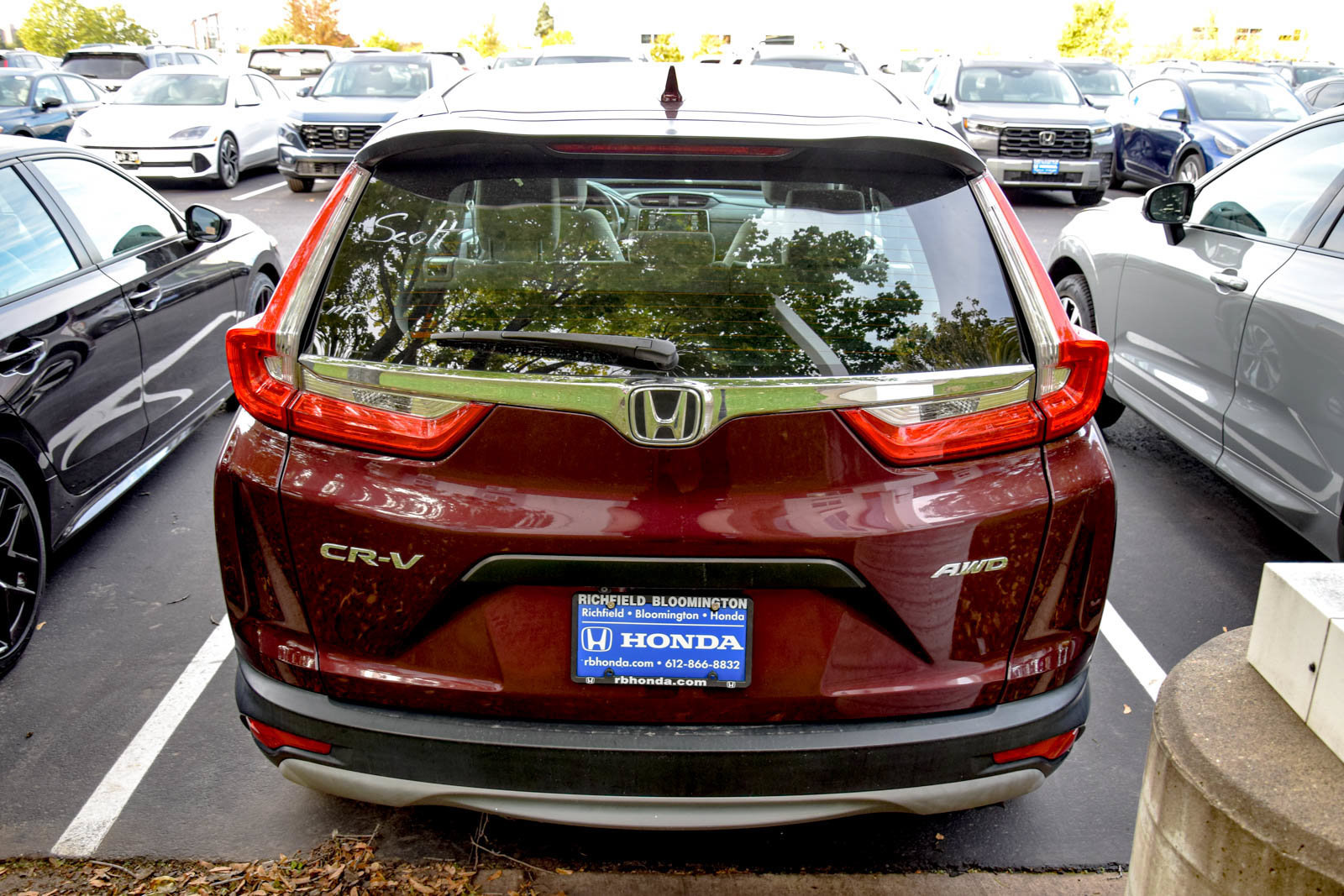 Used 2018 Honda CR-V LX image 17