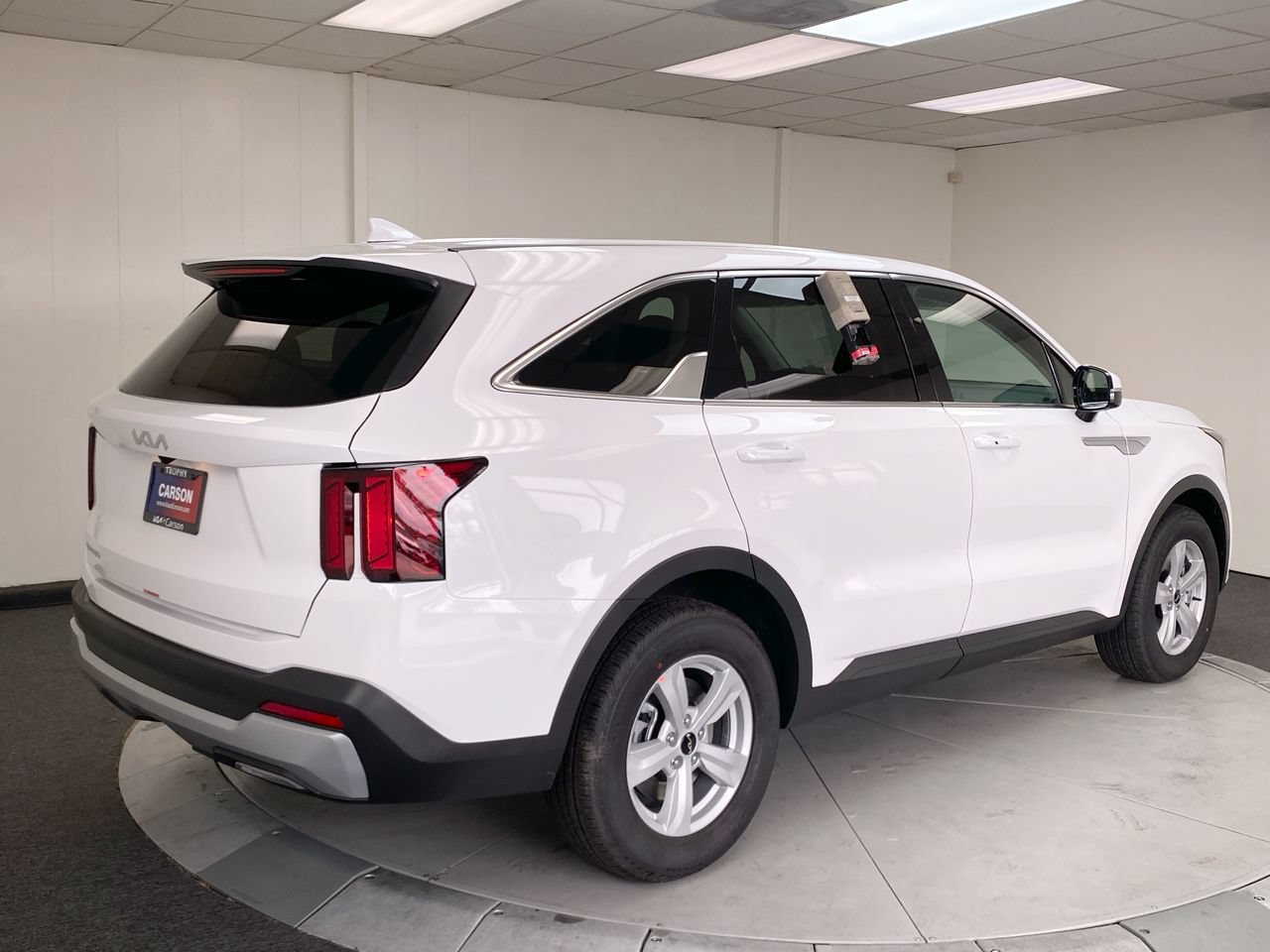 Certified 2026 Kia Sorento LX FWD image 5