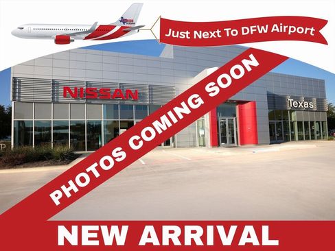 Used 2025 Toyota Camry SE image 1