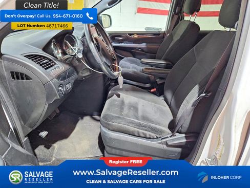 Used 2017 Dodge Grand Caravan SE image 9