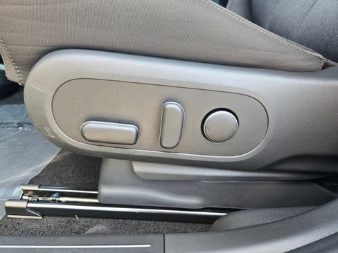 Used 2024 Hyundai Ioniq 5 SEL RWD image 17