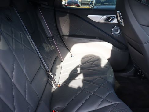 Used 2024 BMW XM image 18