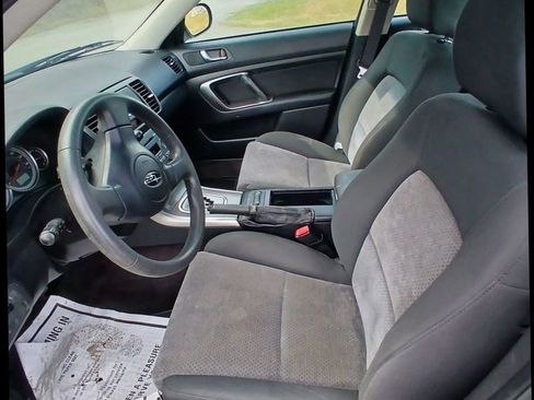 Used 2005 Subaru Outback 2.5i image 8