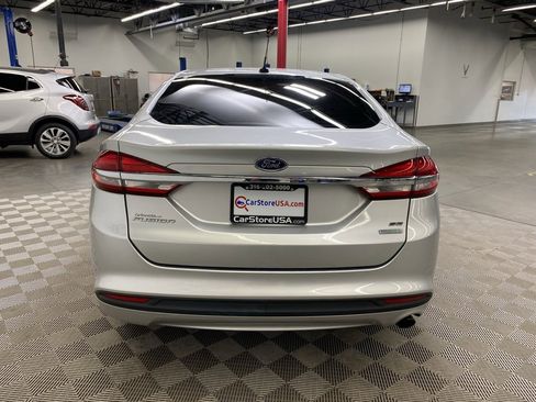 Used 2017 Ford Fusion SE image 8