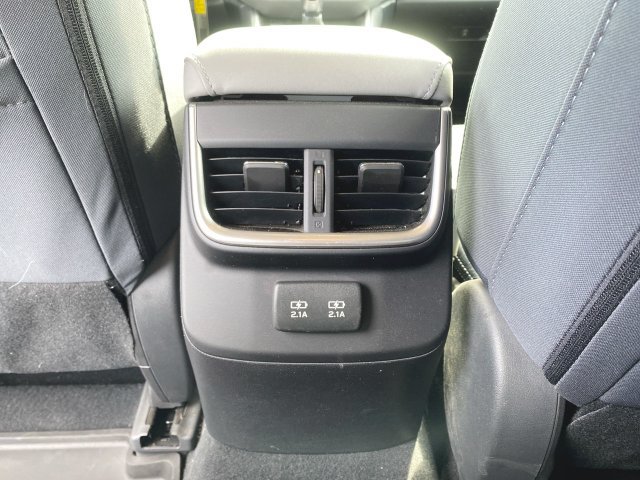 Used 2022 Subaru Outback Premium AWD/4WD image 19