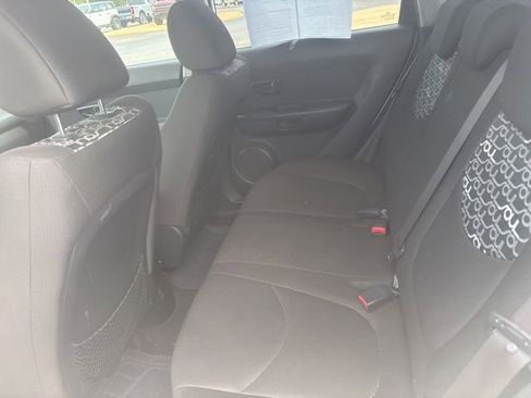 Used 2010 Kia Soul + w/ Audio Pkg FWD image 13